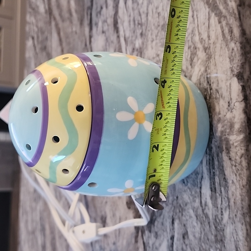 Scentsy Easter Egg Full Size wax warmer/ nightlight. Retired - Picture 16 of 16